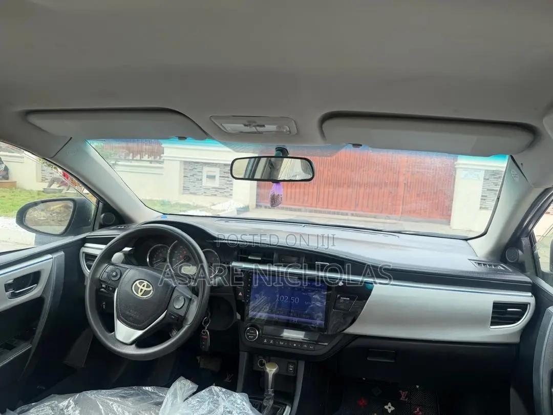 Toyota Corolla 2015