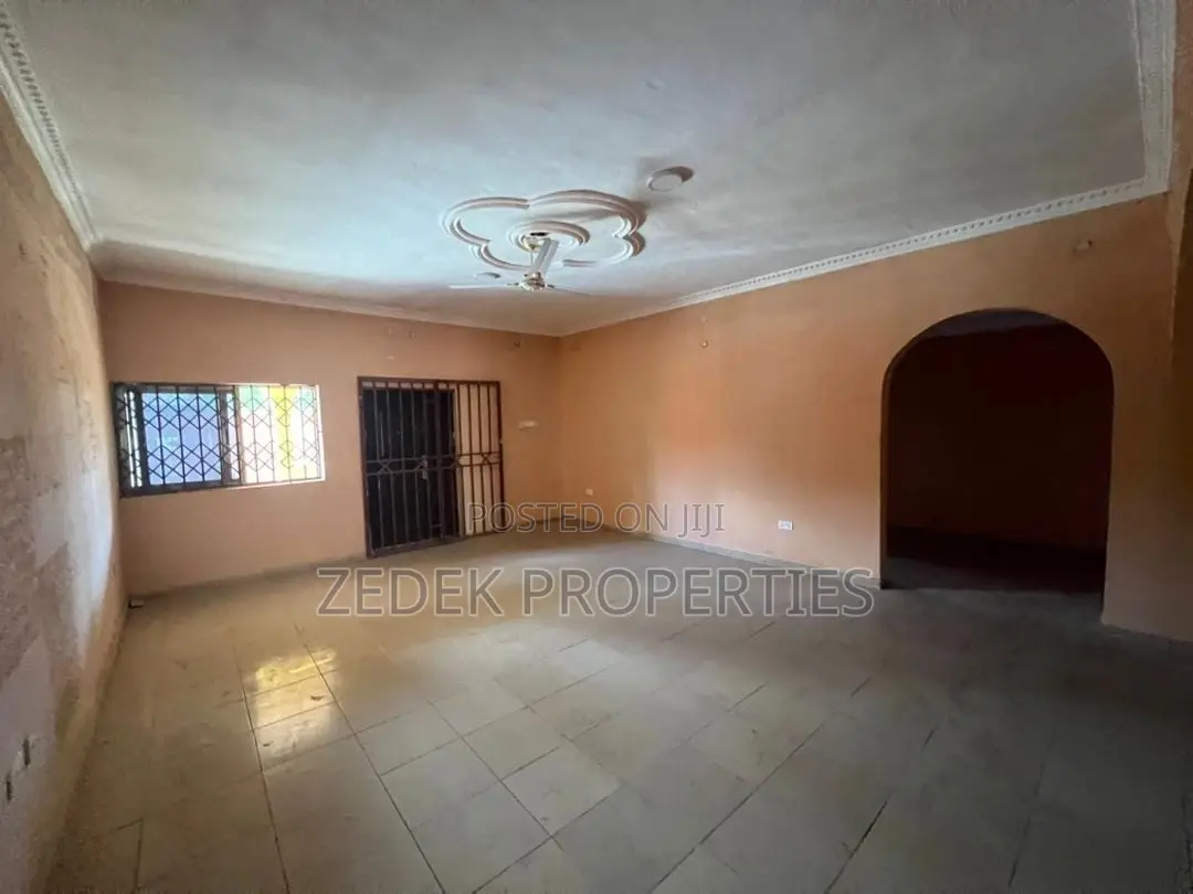 4bdrm House in Ashongman Estate for rent