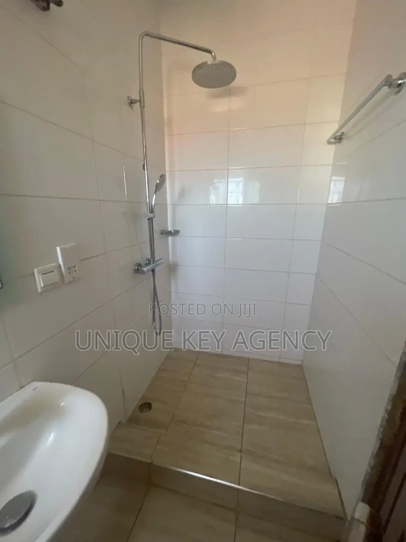 2bdrm Apartment in Unique Key Agency, Tseaddo for rent