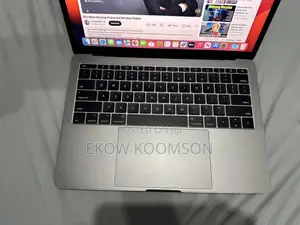 Laptop Apple MacBook Pro 2017 8GB Intel Core i5 SSD 128GB