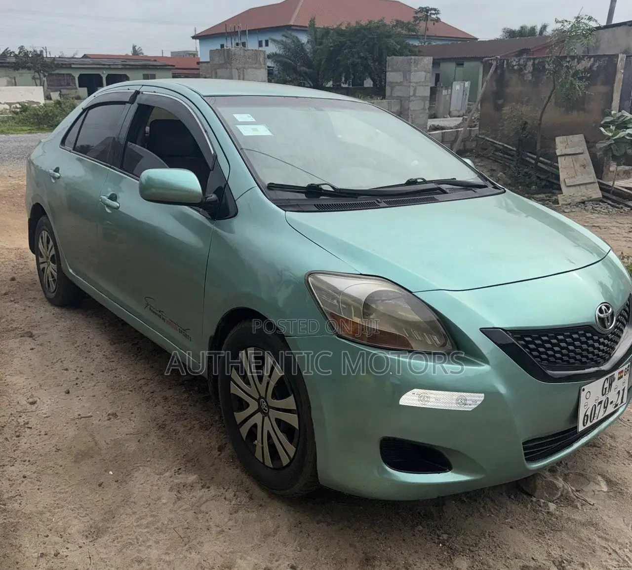 Toyota Yaris 2010 Green