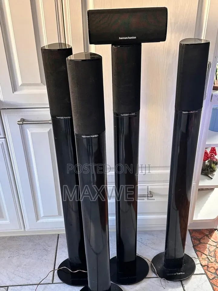 Onkyo Avr, Klipsch Subwoofer, Harman Kardon Surround Speakers