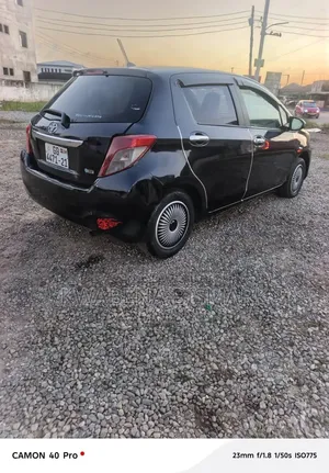 Toyota Vitz 2012 Black