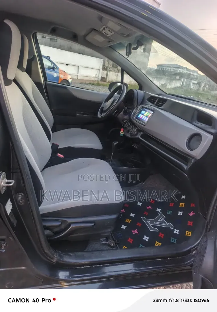 Toyota Vitz 2012 Black