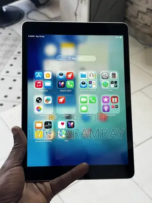 Apple iPad 10.2 (2021) 64 GB Black