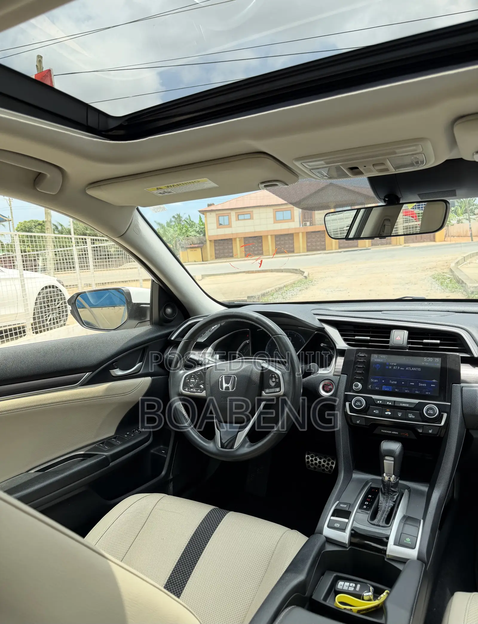 Honda Civic Touring Sedan 2019 White