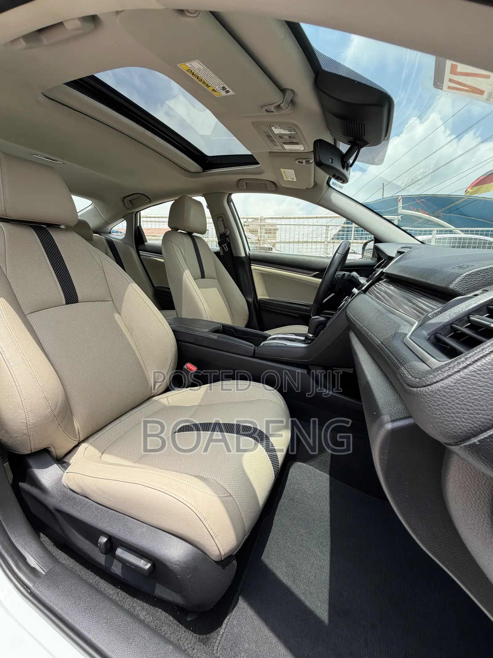 Honda Civic Touring Sedan 2019 White