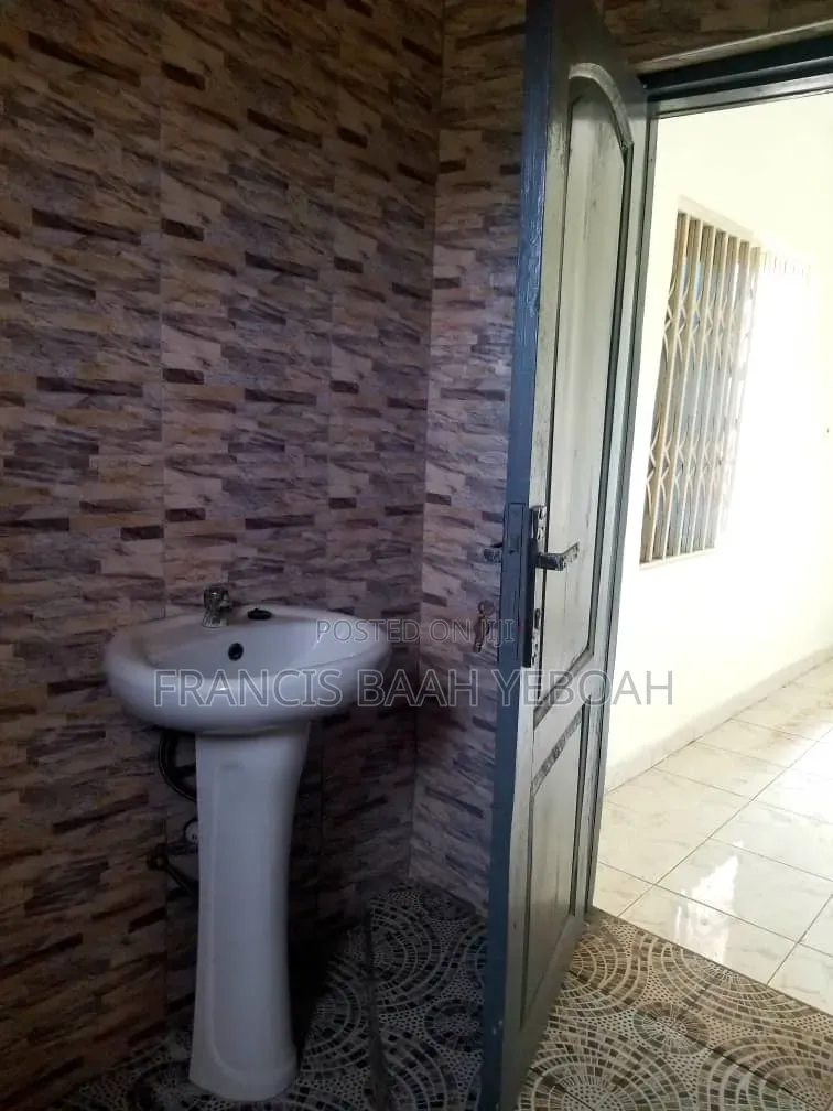 1bdrm Apartment in Shining Star Real, Awutu Senya East Municipal