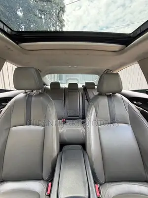 Honda Civic Touring 4dr Sedan (1.5L 4cyl) 2017