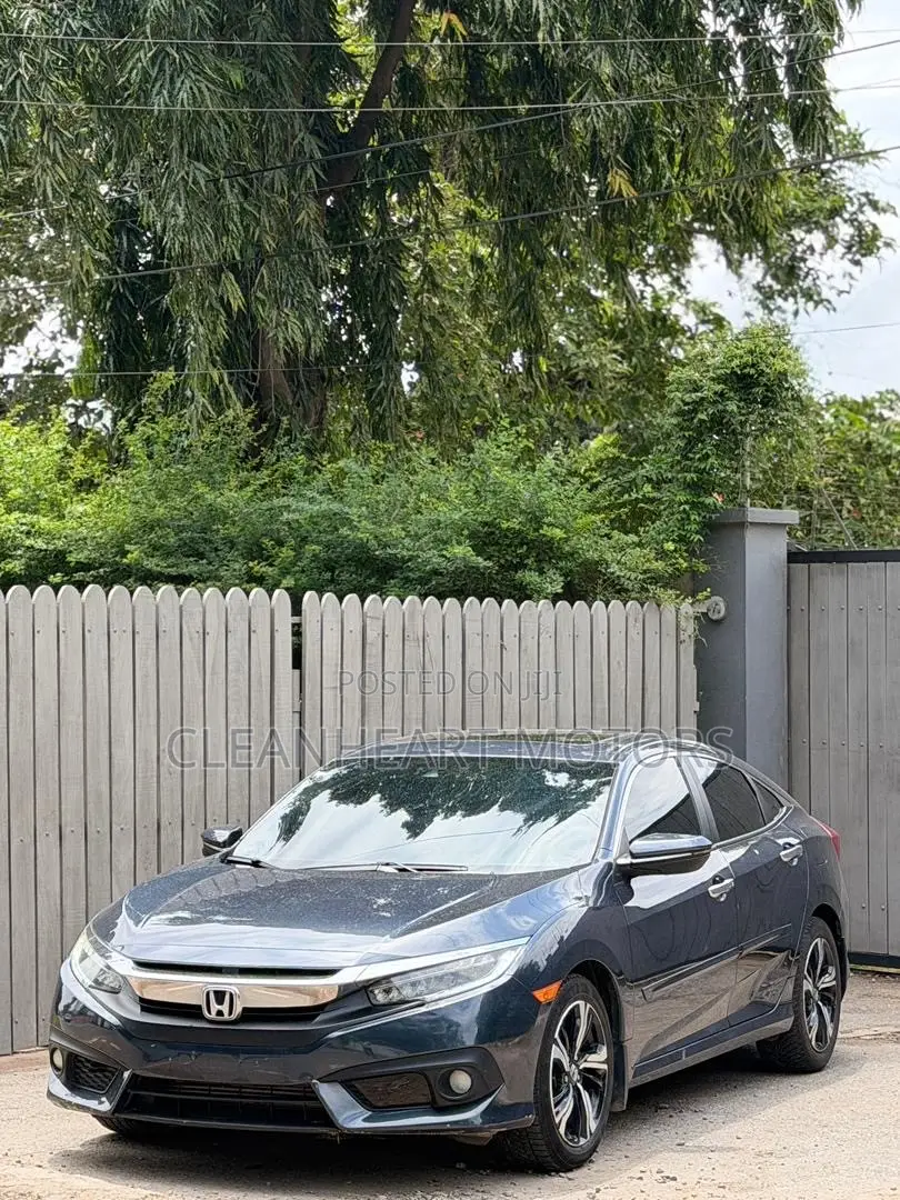 Honda Civic Touring 4dr Sedan (1.5L 4cyl) 2017