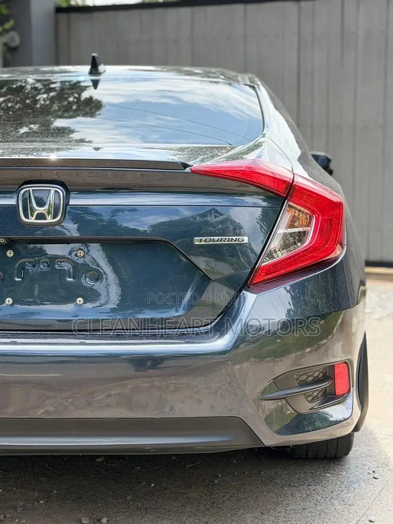 Honda Civic Touring 4dr Sedan (1.5L 4cyl) 2017