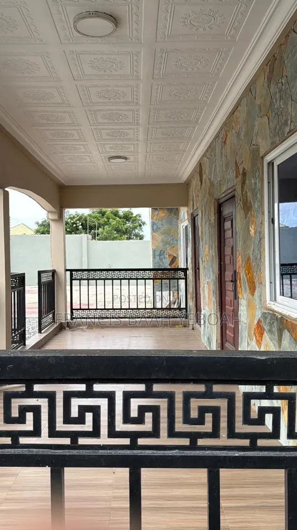 3bdrm House in Shining Star Real, Gomoa East for rent