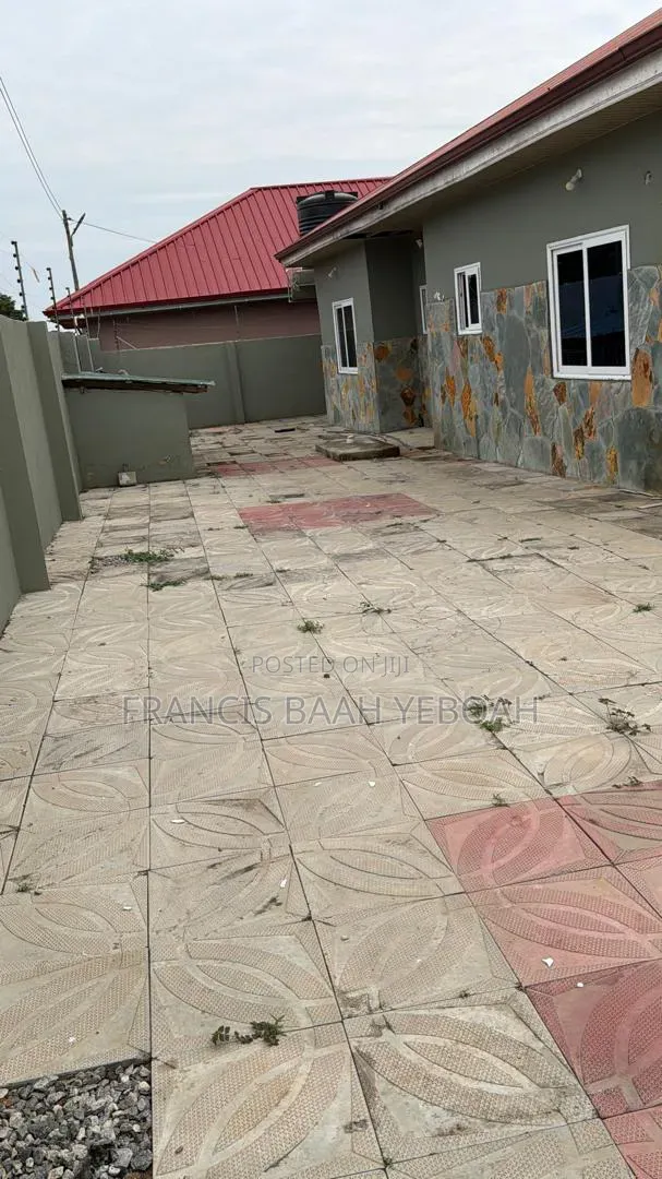 3bdrm House in Shining Star Real, Gomoa East for rent