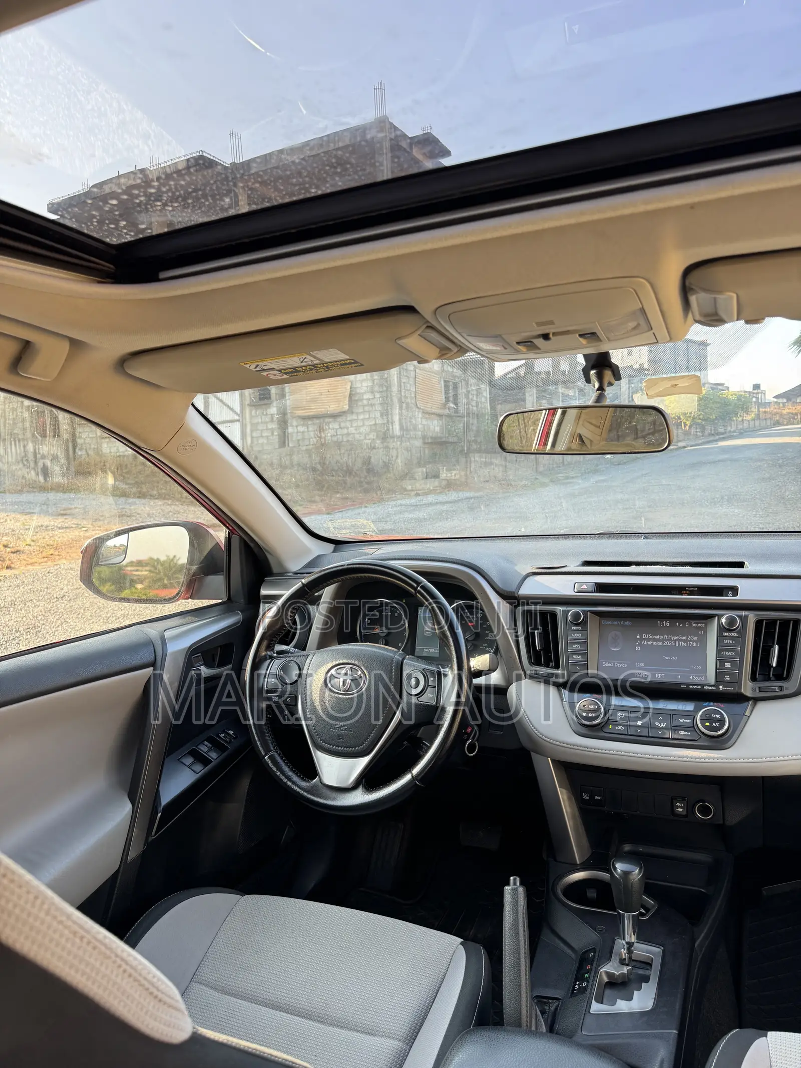 Toyota RAV4 XLE 4dr SUV AWD (2.5L 4cyl 6A) 2018 Red