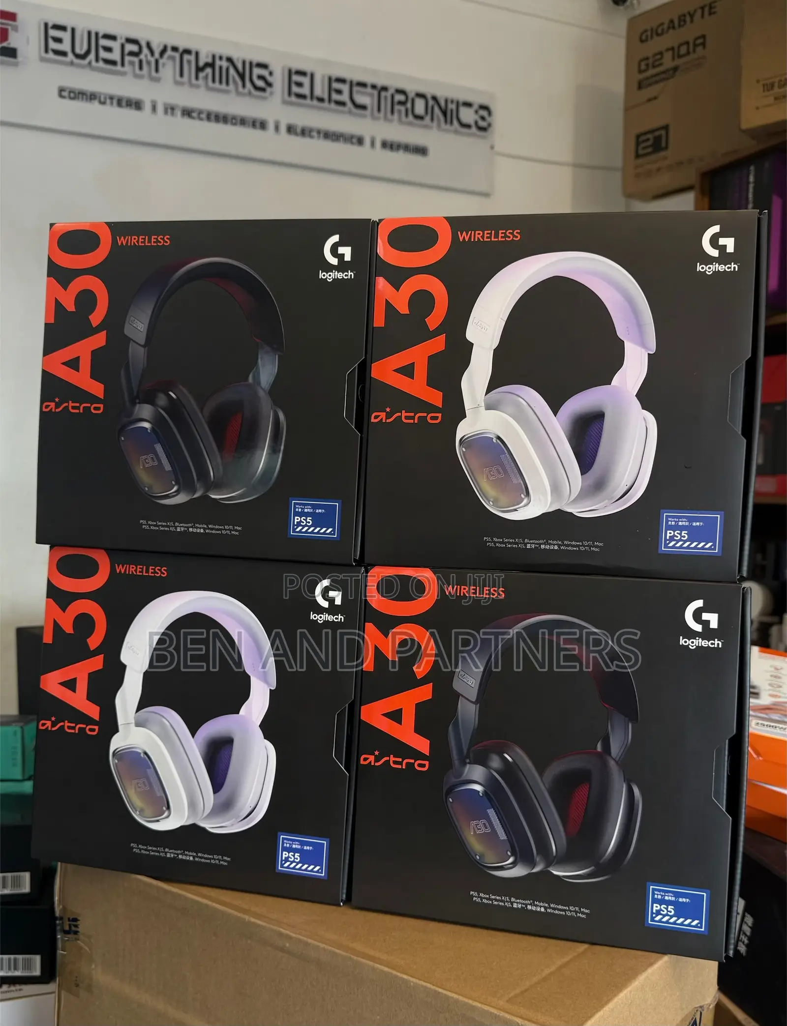 Logitech Astro A30 Lightspeed Wireless Gaming Headset