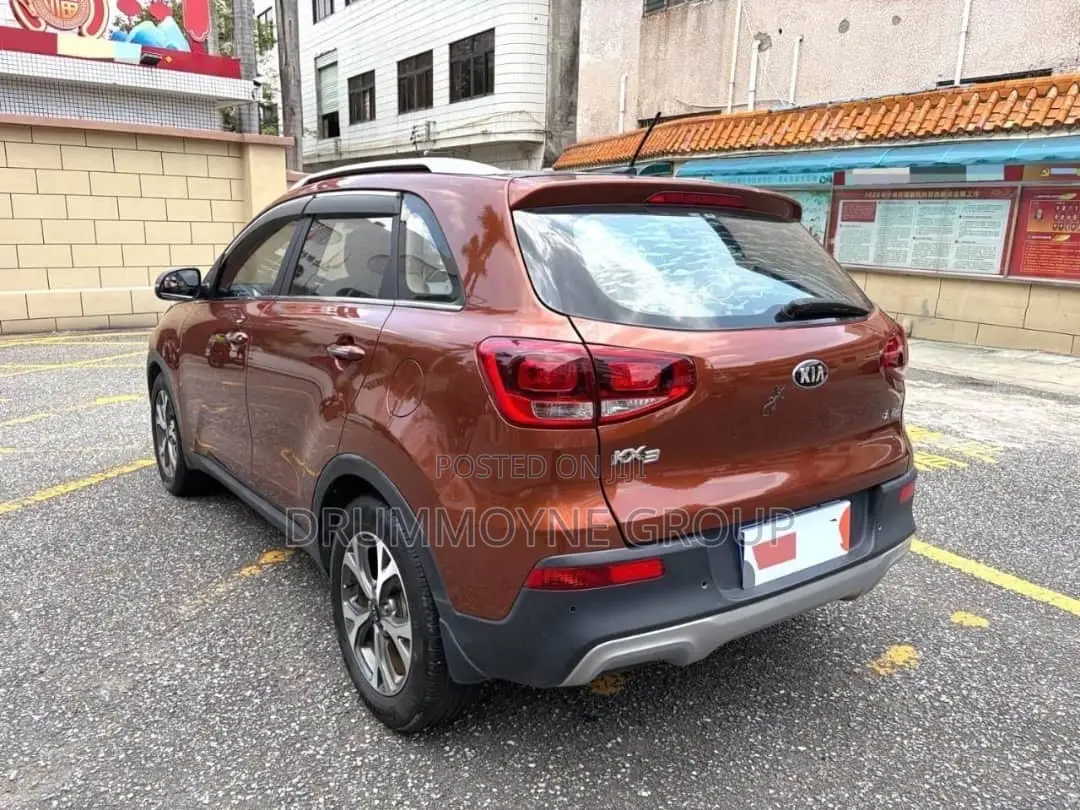 Kia K3 2020 Orange
