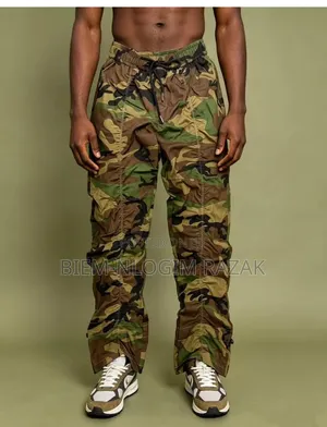High Quality Camouflage N Plain Waist Band Parachute Pants Available