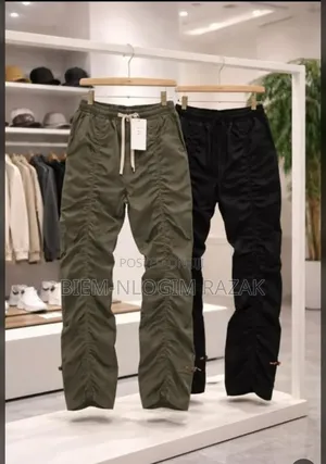 High Quality Camouflage N Plain Waist Band Parachute Pants Available