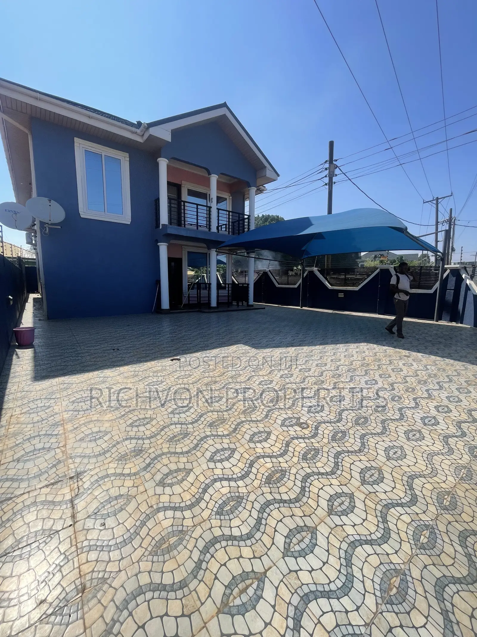 4bdrm House in Richvon Properties, Baatsona Total for rent