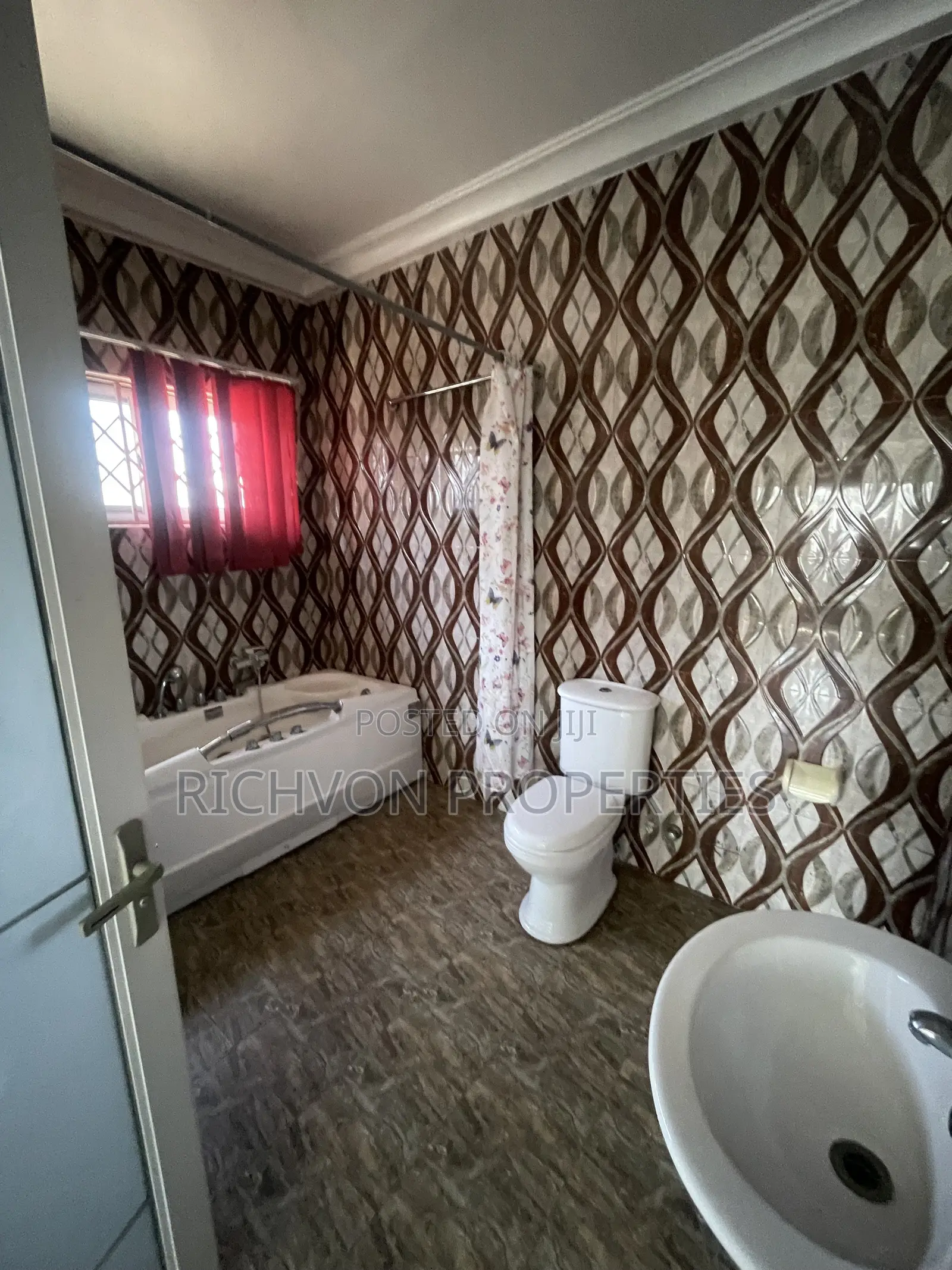 4bdrm House in Richvon Properties, Baatsona Total for rent