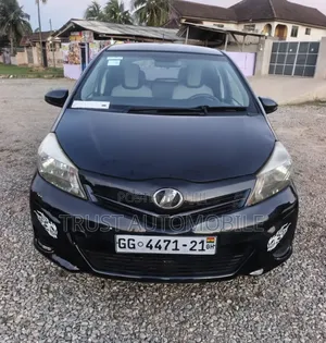 Toyota Vitz 2012 Black