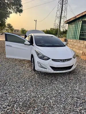 Hyundai Elantra Limited 4dr Sedan (1.8L 4cyl 6A) 2015 White