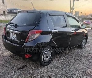 Toyota Vitz 2012 Black