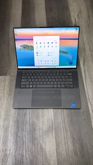 Laptop Dell Precision 5560 32GB Intel Core i7 SSD 512GB