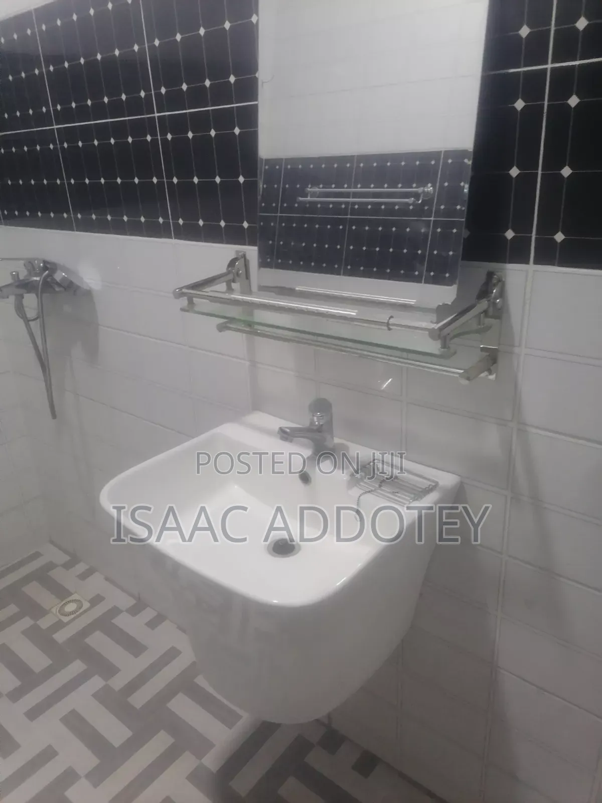2bdrm Apartment in Spintex Kotobabi No2, Baatsona Total for rent