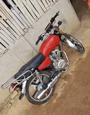 Royal RY125 2026 Red