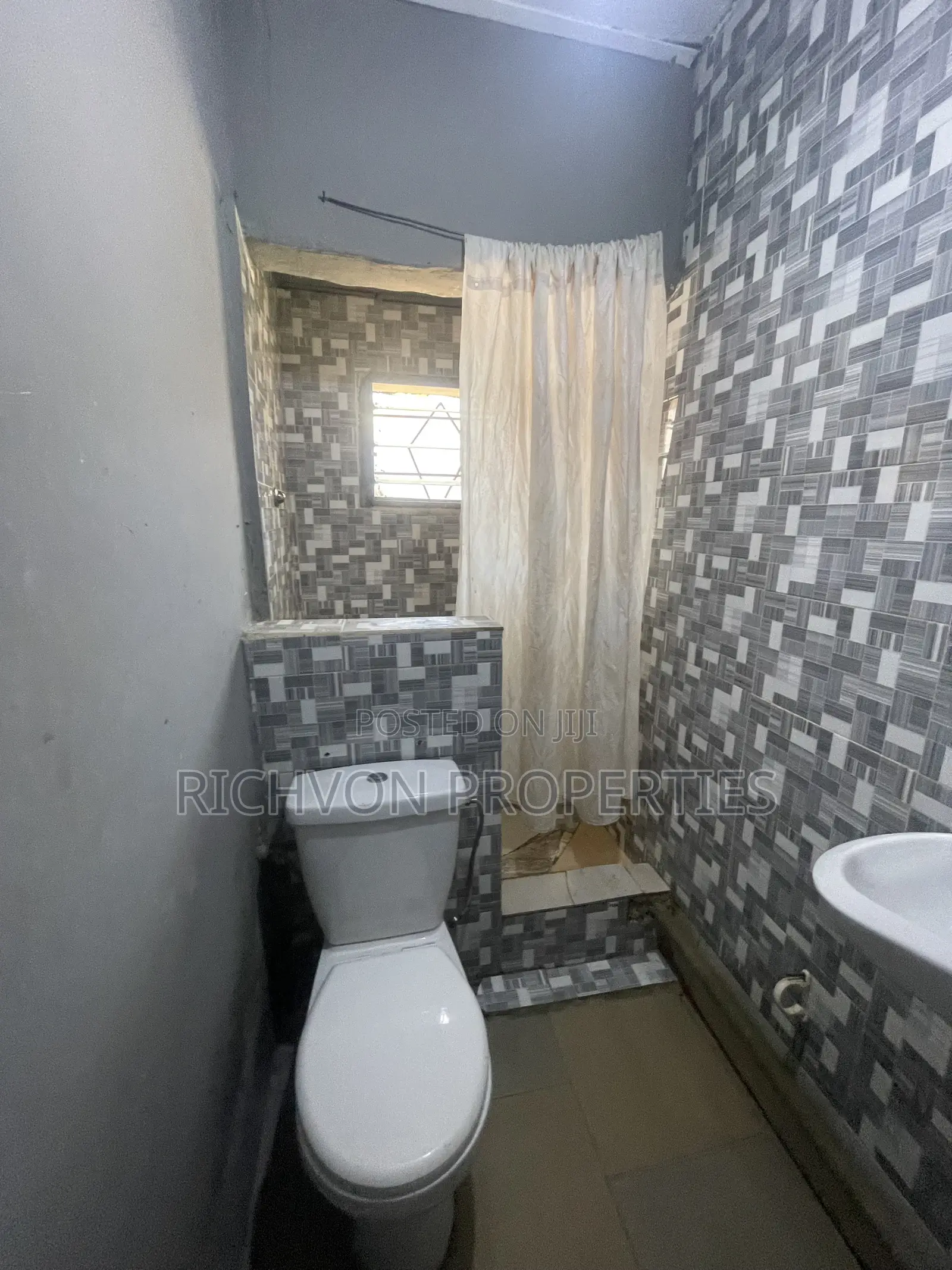 1bdrm Apartment in Richvon Properties, Baatsona Total for rent