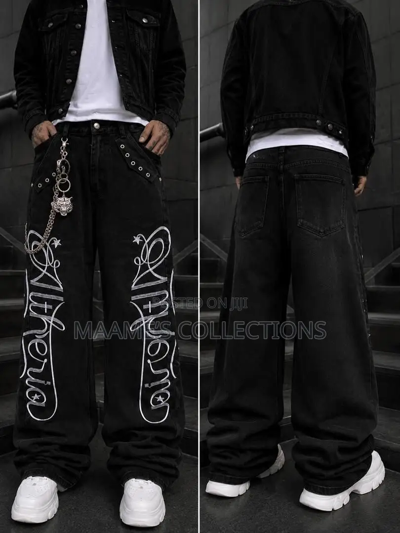 Men’s Light-Wash, Wide-Leg Baggy Denim Jeans