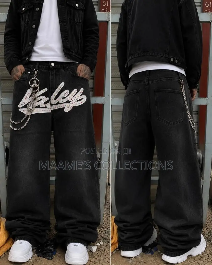 Men’s Light-Wash, Wide-Leg Baggy Denim Jeans