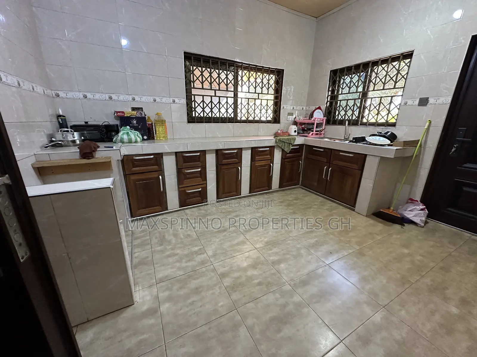 1bdrm Apartment in Maxspinno Properties, School Park Area for rent