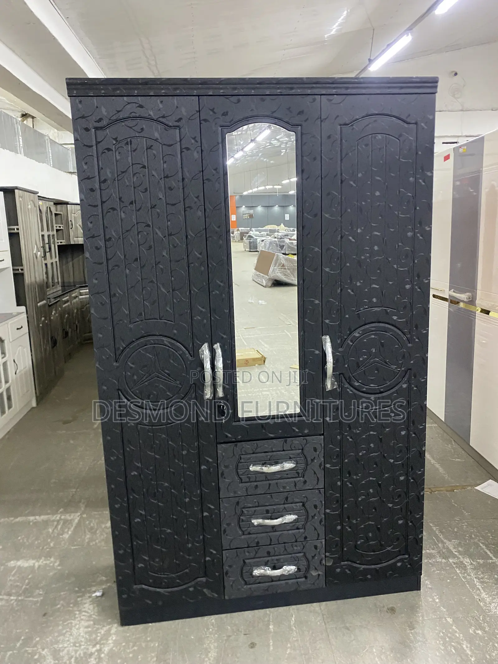 3 Doors Wardrobe With Mirror