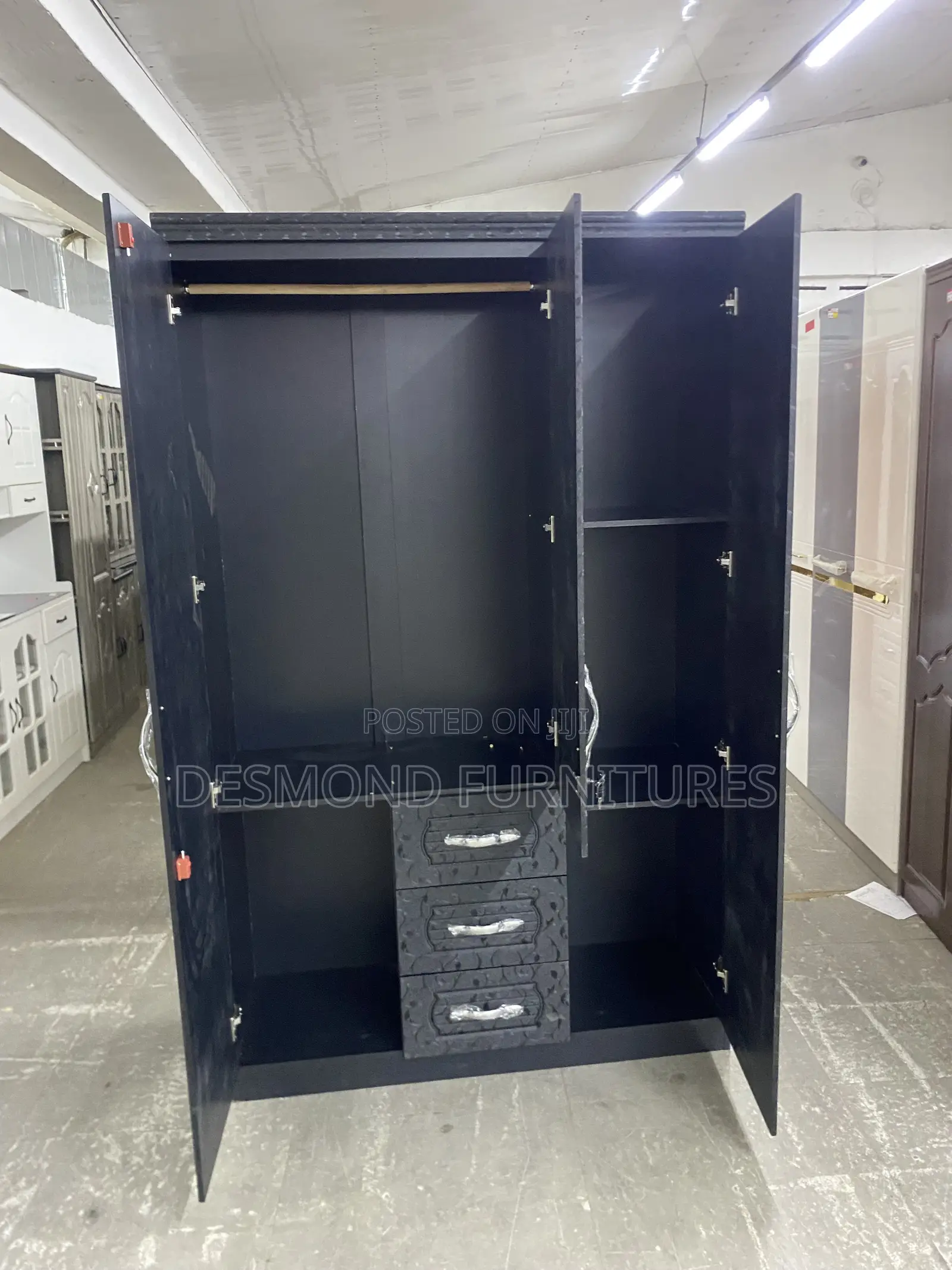 3 Doors Wardrobe With Mirror