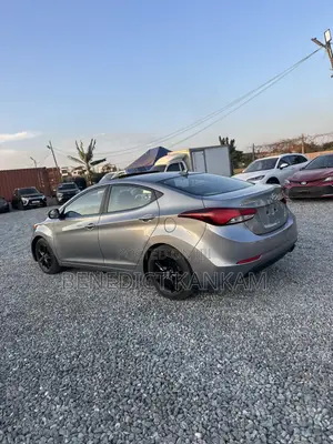 Hyundai Elantra SE 4dr Sedan (1.8L 4cyl 6A) 2015 Gray