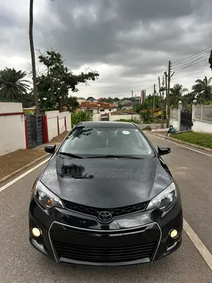 Toyota Corolla S 4dr Sedan (1.8L 4cyl CVT) 2016 Black