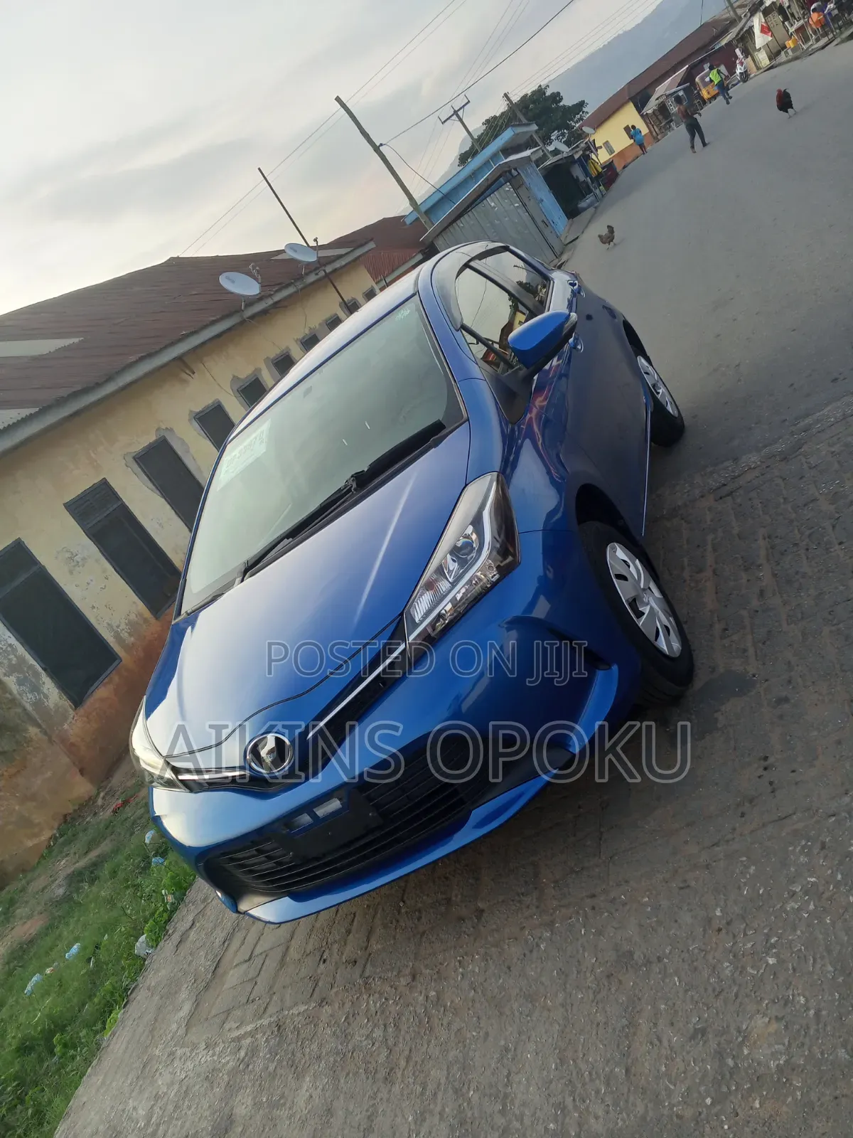 Toyota Vitz 1.3 AWD 5dr 2015 Blue