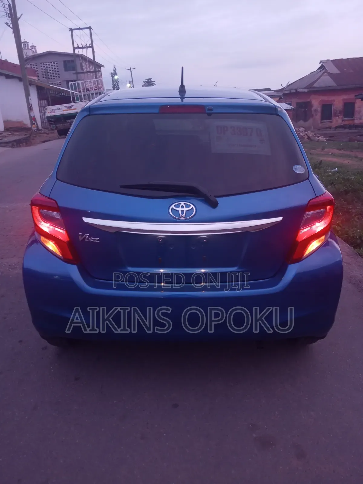 Toyota Vitz 1.3 AWD 5dr 2015 Blue