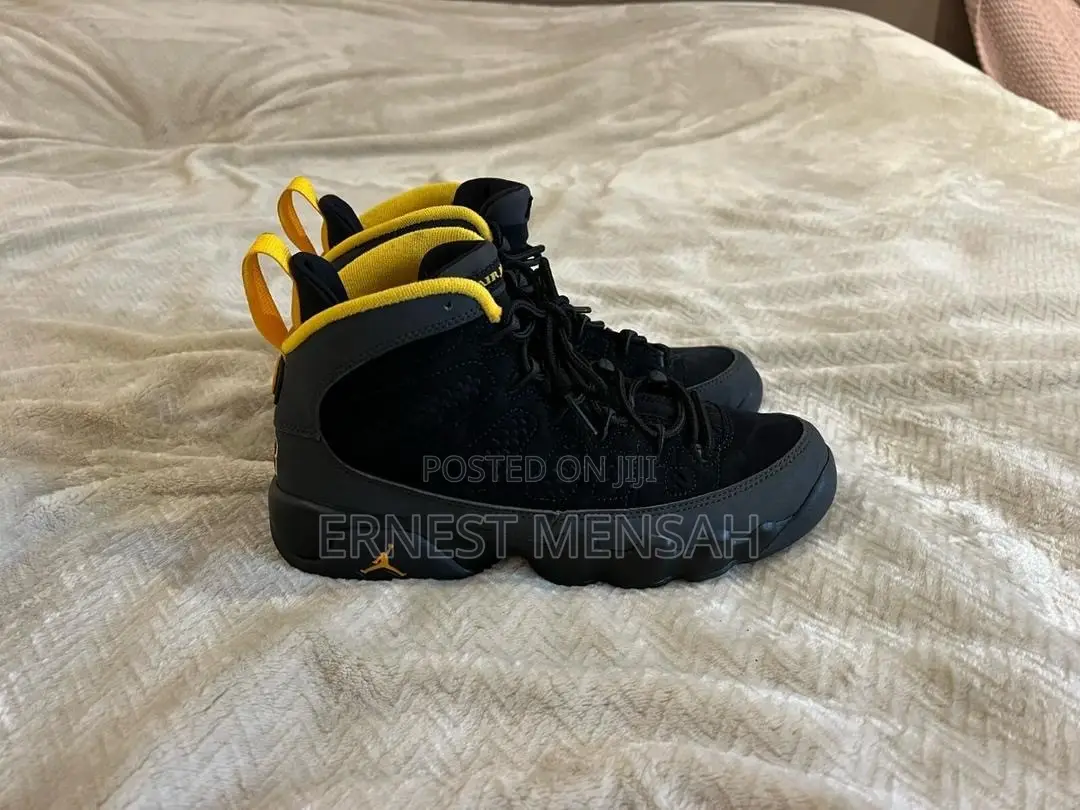 Air Jordan 9 Retro