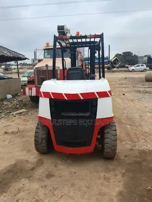 6 Tones Forklift for Rent