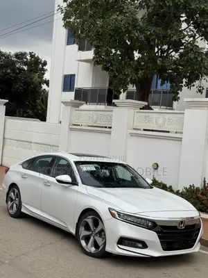 Honda Accord Touring 2.0T 2018 White