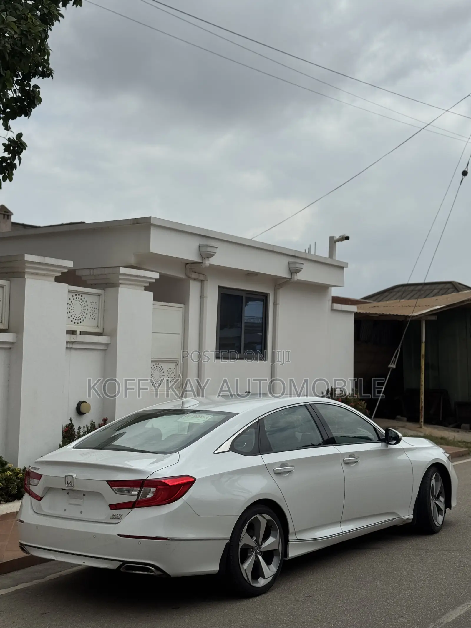 Honda Accord Touring 2.0T 2018 White