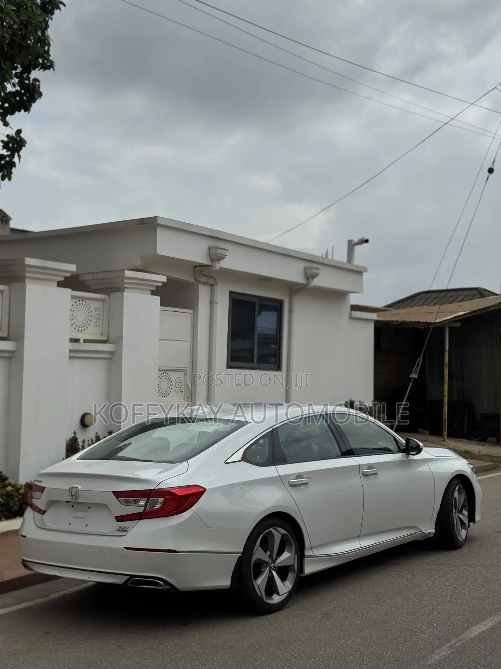 Honda Accord Touring 2.0T 2018 White