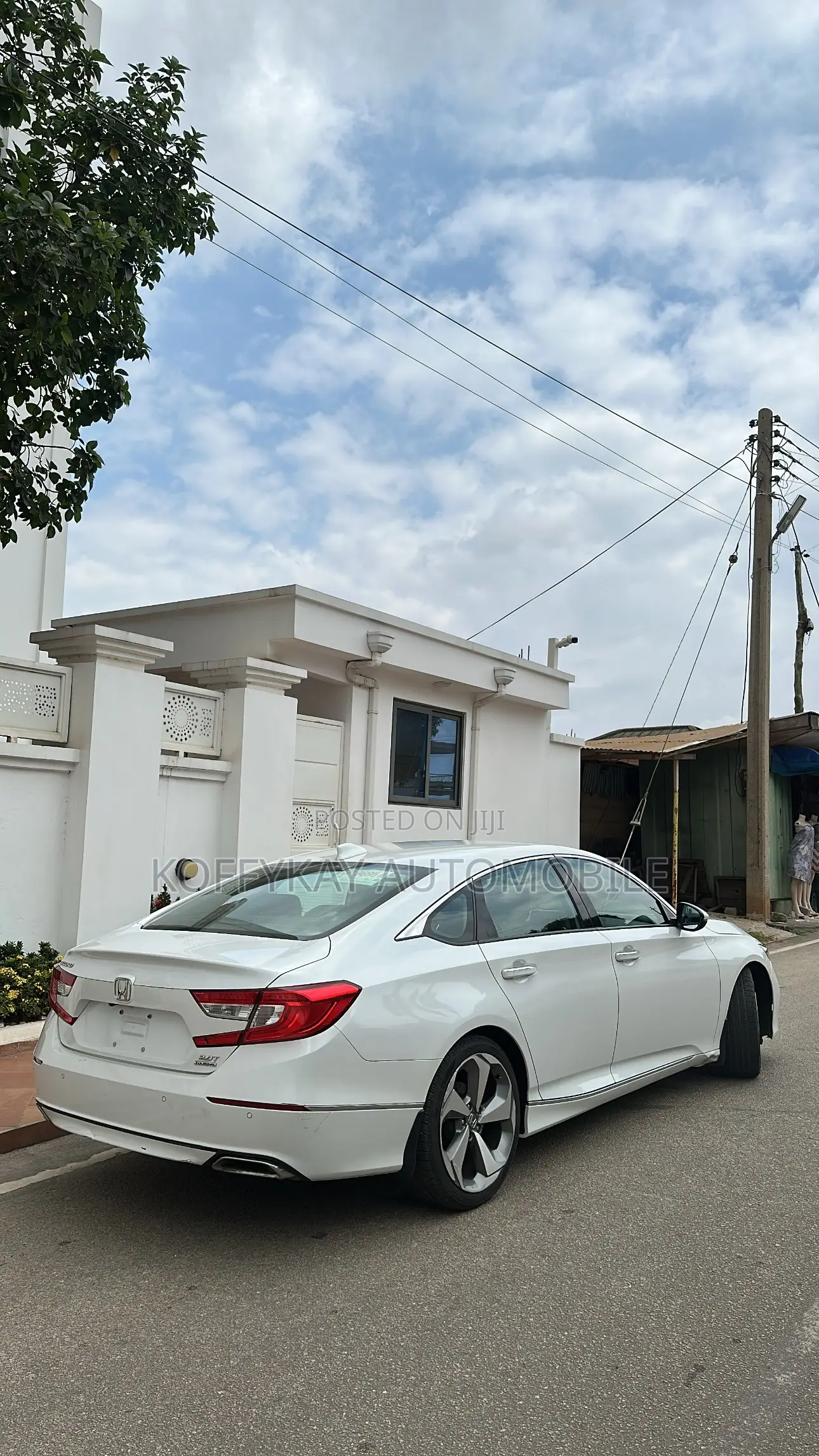 Honda Accord Touring 2.0T 2018 White