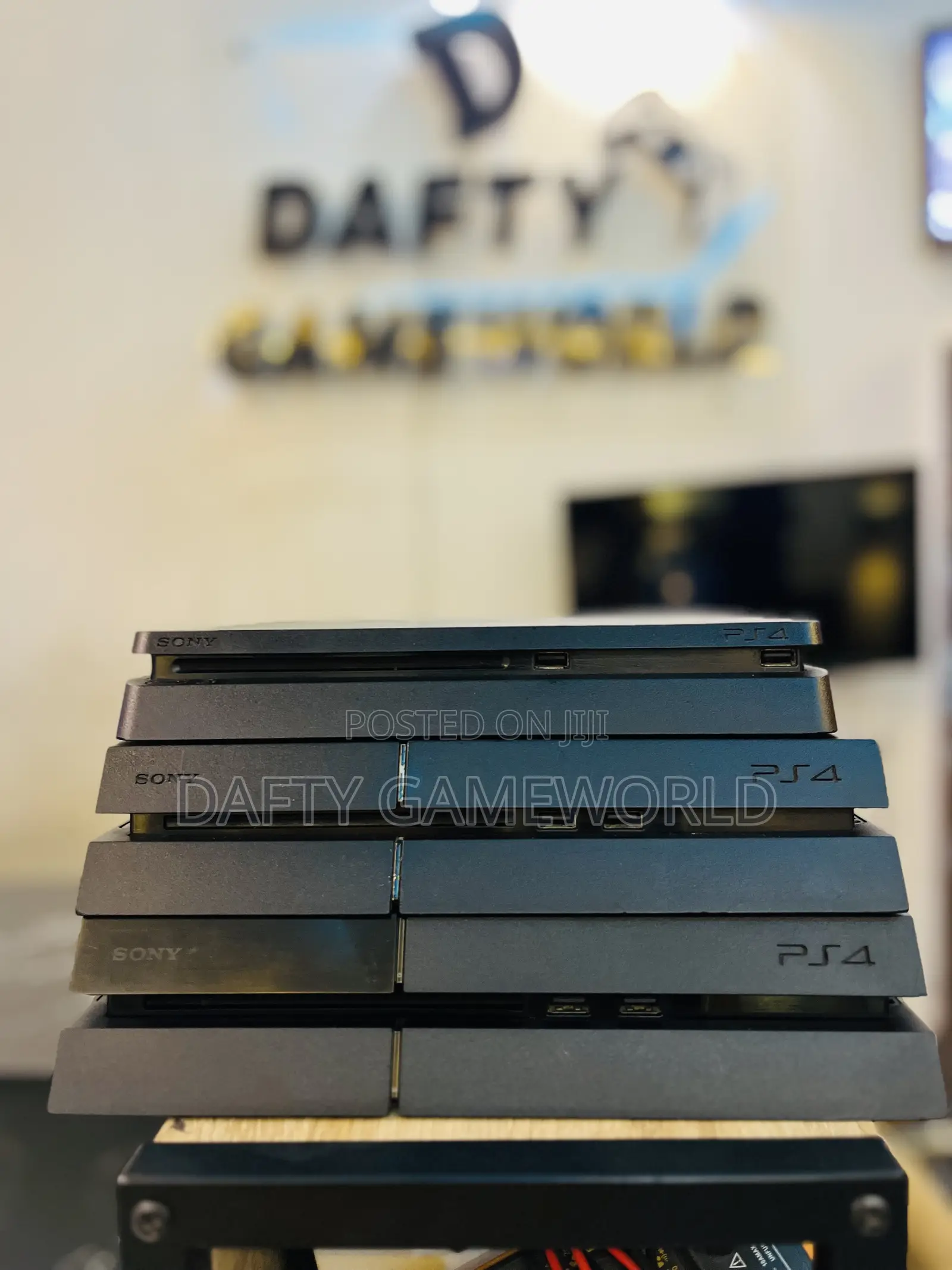 PS4 FAT WITH 2 Controllers and Loaded Games