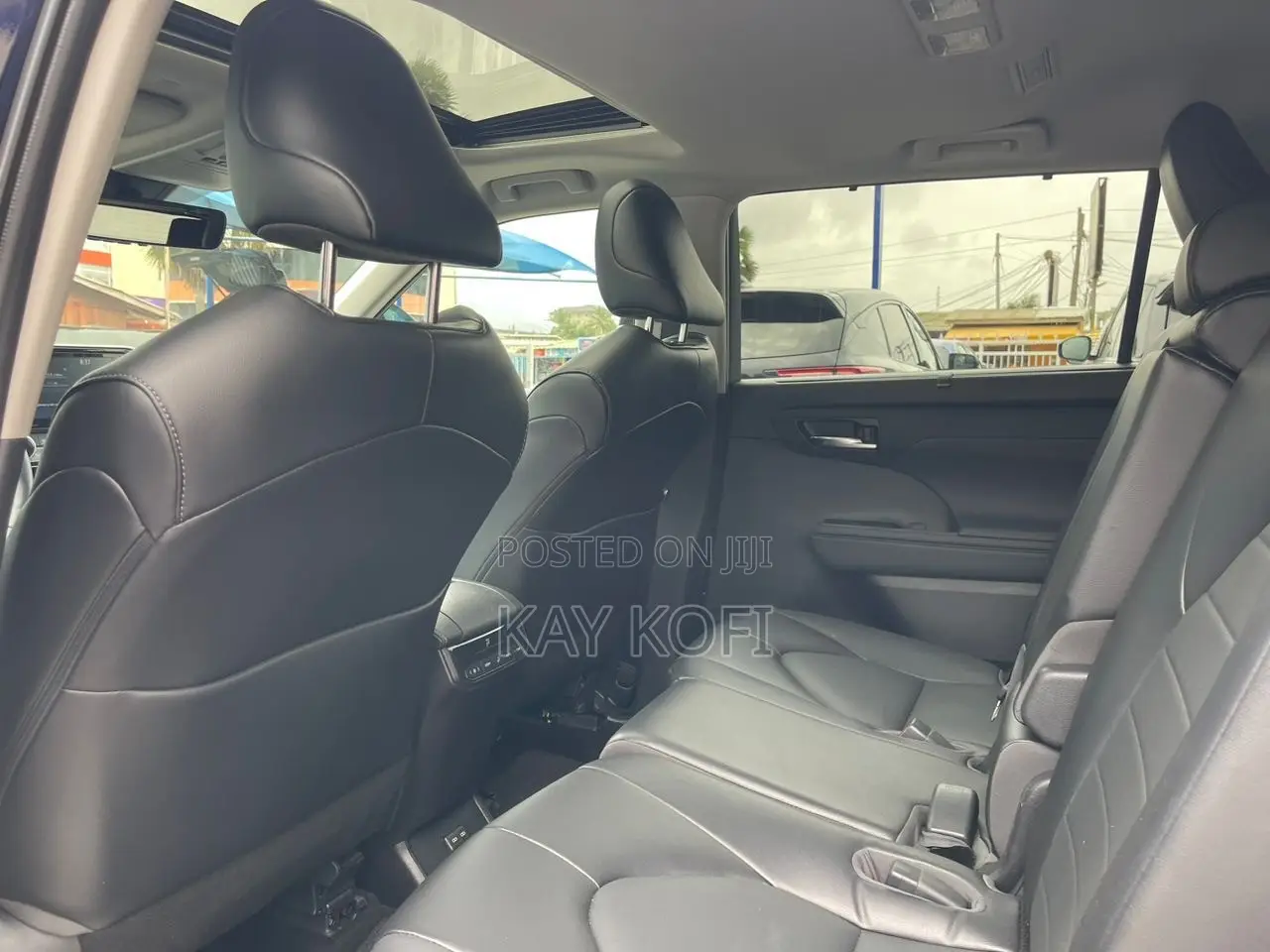 Toyota Highlander XLE 2022 Blue