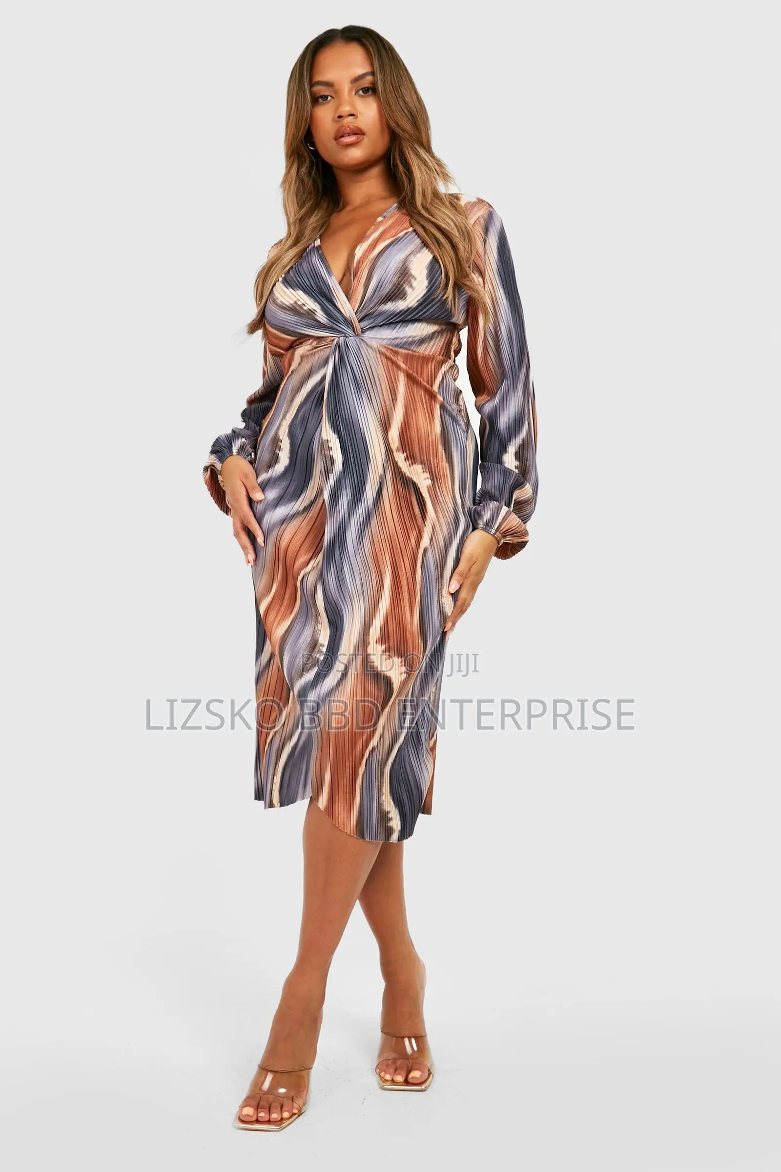 Long-Sleeve Plissé Midi Dress by Boohoo
