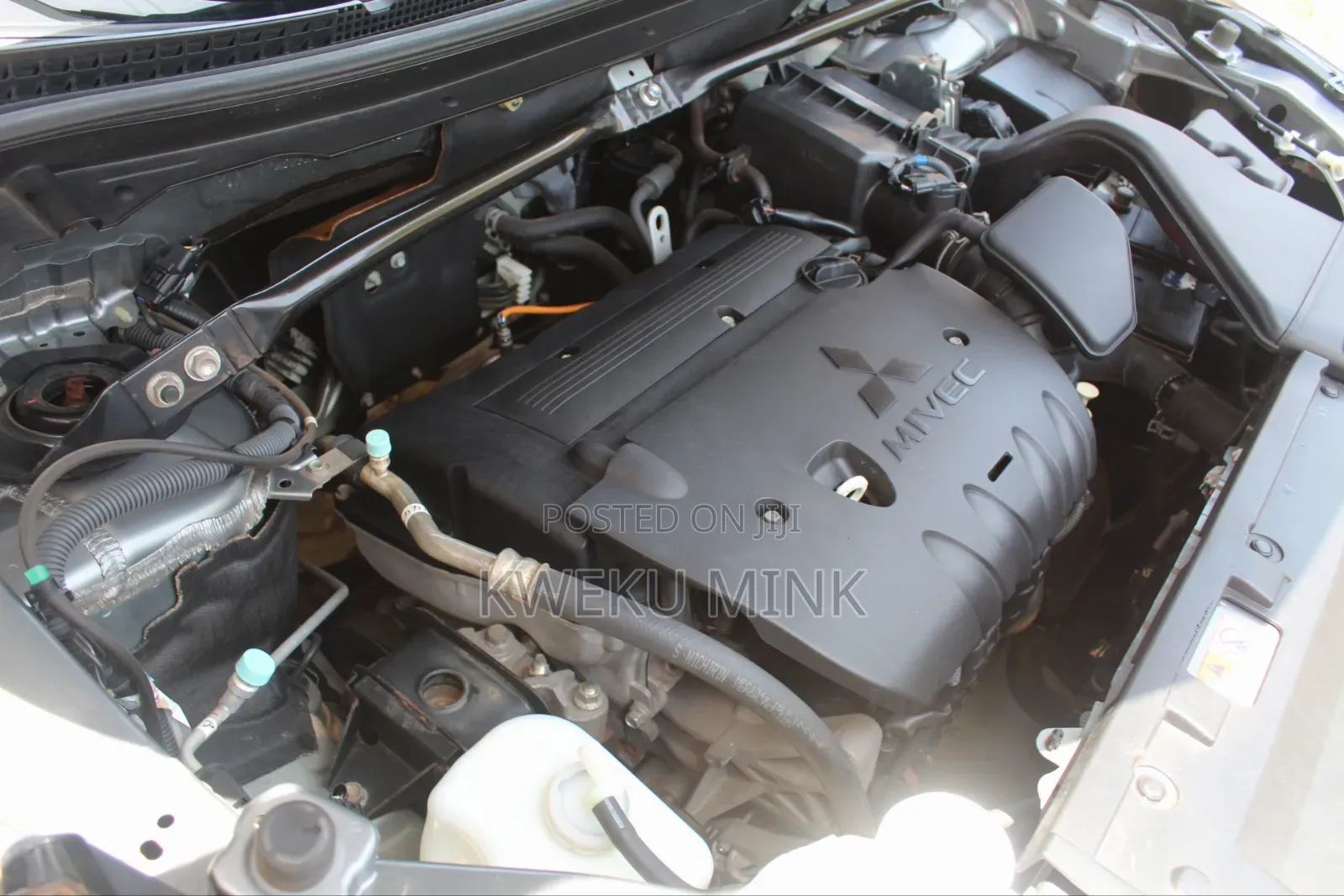 Mitsubishi Eclipse 2021 Silver